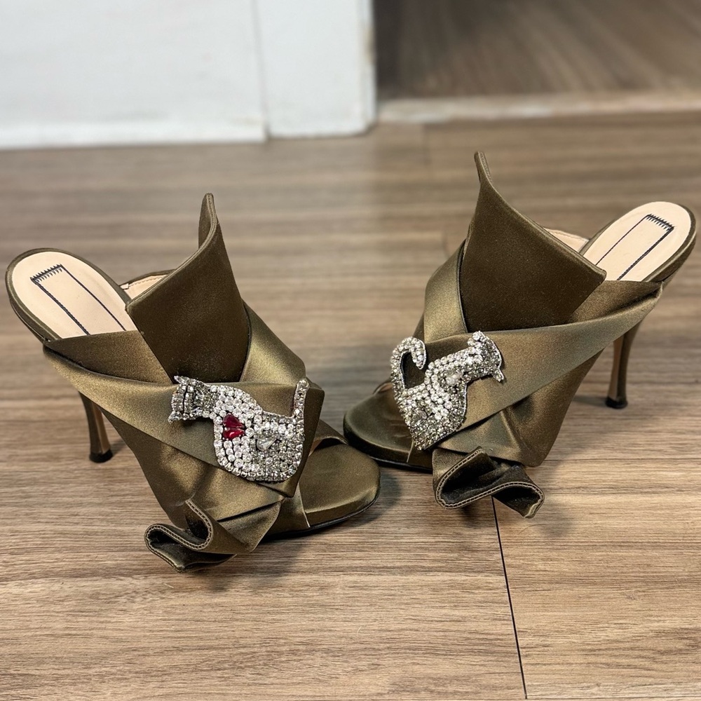 N°21 Embellished Satin Mule Heels – Olive – Crystal Buckle – Size 36